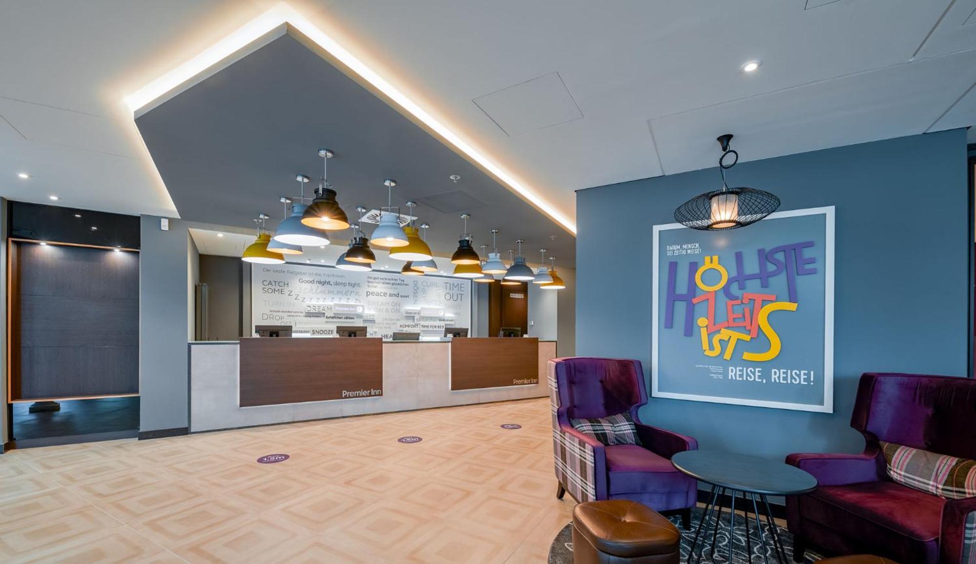 Premier Inn Stuttgart City Europaviertel מראה חיצוני תמונה
