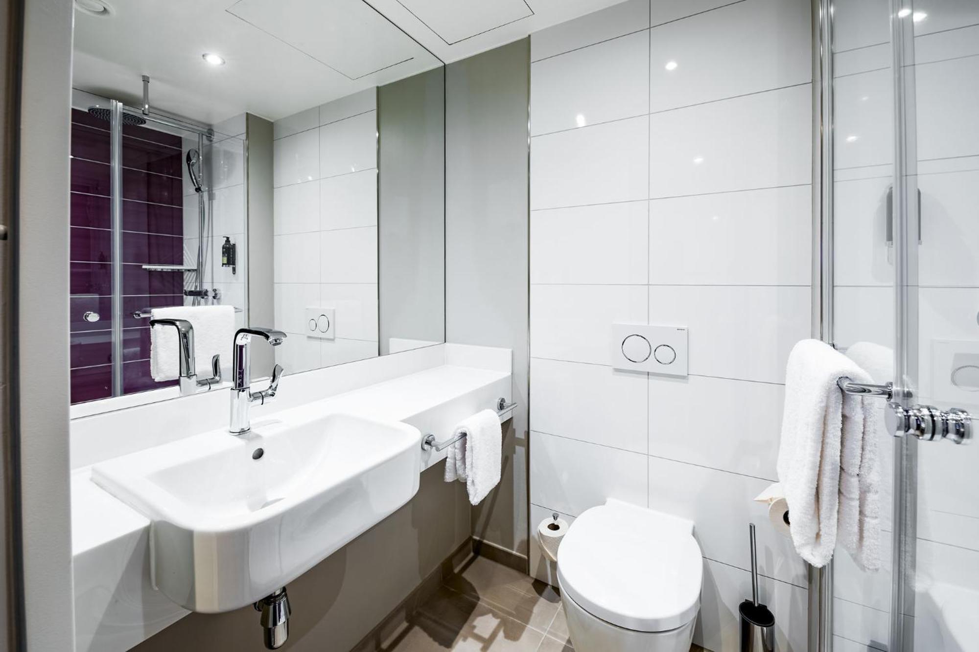 Premier Inn Stuttgart City Europaviertel מראה חיצוני תמונה